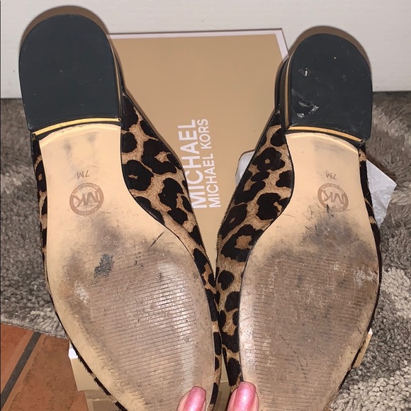 EUC‼️ Michael Kors Natasha leopard calf hair slide - Picture 5 of 5